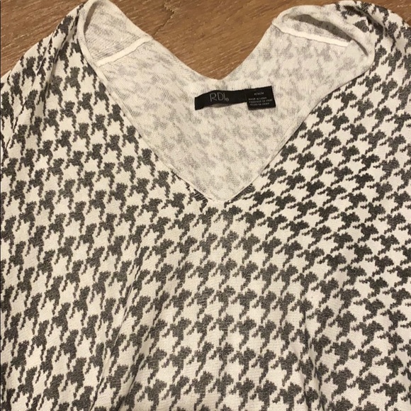 Checkered RDI  top! Medium - Picture 5 of 6